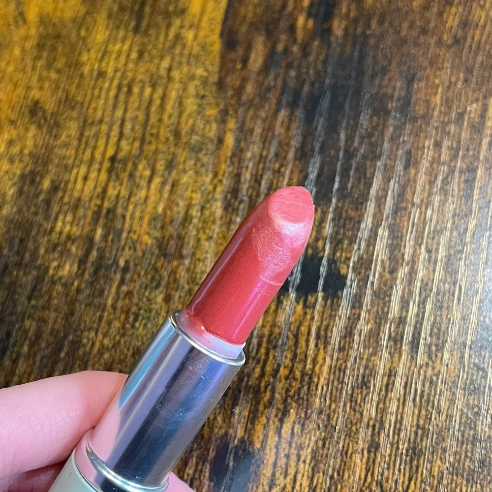 Berry Freeze Clinique Long Last Soft Shine‎ Lipstick Full Size Green Tube READ